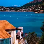 Garden Level For 5 People With Sea View Villa Saint-Raphaël