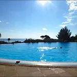 Villa Garden Level For 5 People With Sea View