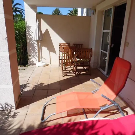 빌라 Garden Level For 5 People With Sea View Saint-Raphaël