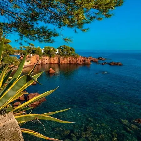 Garden Level For 5 People With Sea View 빌라 *