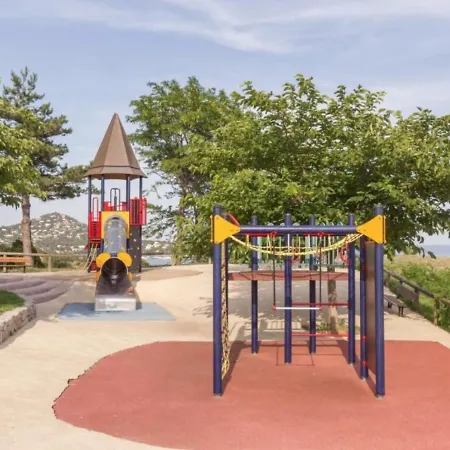 빌라 Garden Level For 5 People With Sea View *