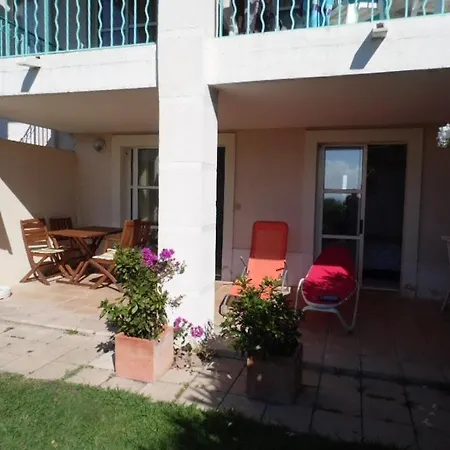 Garden Level For 5 People With Sea View * Saint-Raphaël