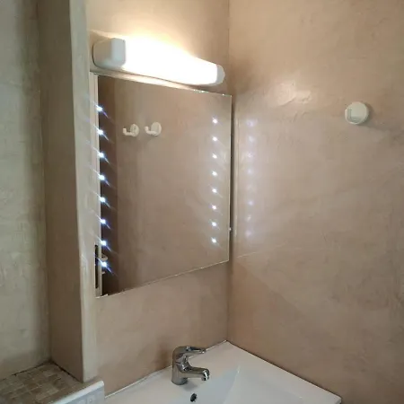 Garden Level For 5 People With Sea View * Saint-Raphaël