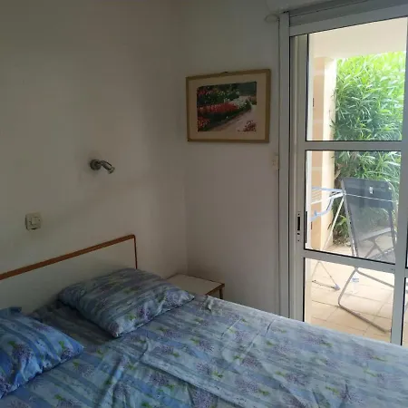 빌라 Garden Level For 5 People With Sea View Saint-Raphaël