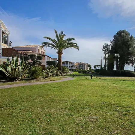 Garden Level For 5 People With Sea View Saint-Raphaël