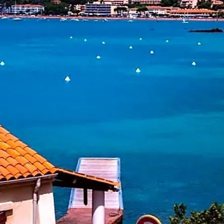 Garden Level For 5 People With Sea View 빌라 *